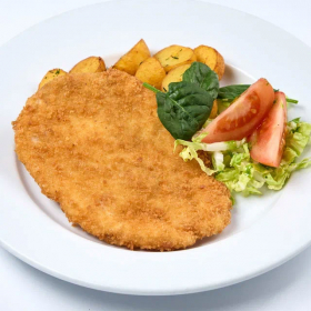 Шницель куриный в панировке и жареным картофелем (ПЯТНИЦА)